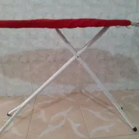 یک عدد میز اتو نو