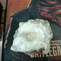 سنگ امیتیست سفید