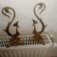 شیرینی خوری برنجی و دو عدد جلو تلویزیونی برنز