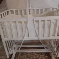 تخت نوزاد کنار مادر گهواره ای|تخت و صندلی بچه|اسلامشهر, شهرک الهیه|دیوار