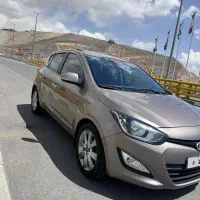 هیوندا i20