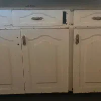 دو عدد کابینت تمام فلزی ۳ در با رویه ی سنگی