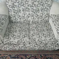 مبلمان ۱۰نفره همراه با میز وسط و دوعدد میز عسلی