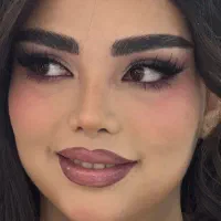 خدمات میکاپ و شینیون|خدمات آرایشگری و زیبایی|مشهد, کارمندان دوم|دیوار