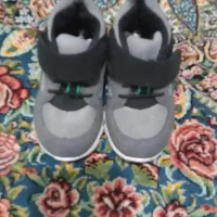 کتونی بچگانه