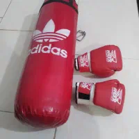 کیسه بوکس ودستکش بوکس
