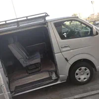 ون دربستی تویوتا هایس|خدمات حمل و نقل|قم, ارم|دیوار