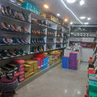 فروش دکور مغازه یا واگذاری امتیاز مغازه.