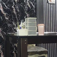 منشی و سرایدار نیروی نظافتی