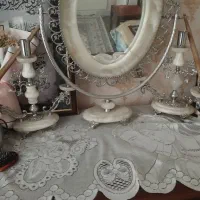 ایینه وشمعدون ازجنس سنگ مرمرسالمه وتمیز