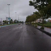 زمین-بر-خیابان-اصلی