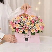 باکس گل رز مینیاتوری دسته گل خاص و لاکچری