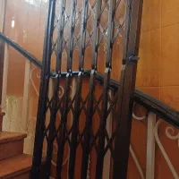 درب کرکره ای آکاردیوی در حد نو