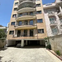۹۰متر ۲خواب/رو به حیاط/فول امکانات
