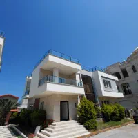 فروش ویلا شهرکی ۳۰۰ متر زمین منطقه دنج سرخ رود