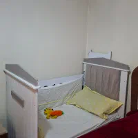 تخت کودک همراه با تشک