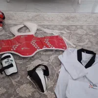 لباس مبارزه تکواندو