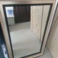 آینه ی بزرگ سالم و میزچرخ دار