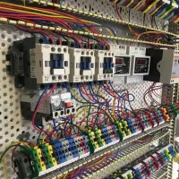 خدمات برق صنعتی و اتوماسیون