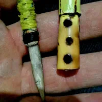 چاقو استخوانی و آدمک جاساز(کلکسیونی) دستساز