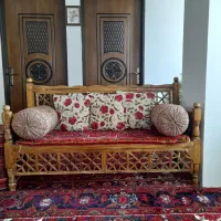 تخت سنتی سه نفره