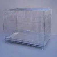 تعدادی قفس قناری به فروش می‌رسد