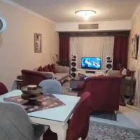 اپارتمان ۹۰ متری/دوخواب/فول/نزدیک بلوار ارم