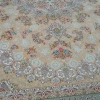 ۷۰۰ شانه و ۱۲۰۰ شانه