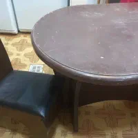 گهواره علی اصغر و میز نهار خوری