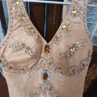 تعدادی لباس مجلسی شیک و تمیز در حد نو|لباس|رودهن, |دیوار