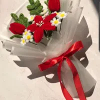 گل لیلیوم مخملی و رز روبانی