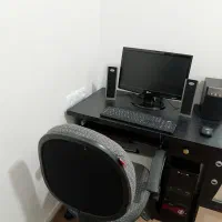 کامپیوتر میز صندلی