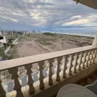 اجاره سالانه واحد ۱۳۰ متری تاب لوکیشن بلوار دریا