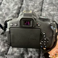 Canon EOS 750D +لنز 135-18|دوربین عکاسی و فیلم‌برداری|بوشهر, |دیوار