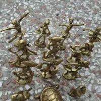 مجسمه برنجی