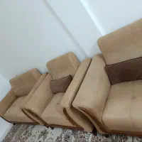 مبل راحتی هفت نفره در حد نو/میز عسلی/کارکرده|مبلمان خانگی و میز عسلی|بجنورد, |دیوار