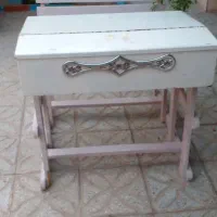 میز‌تحریر‌چوبی
