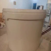 سطل پلاستیکی