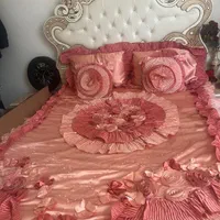 روتختی صورتی با گل های برجسته