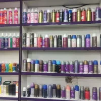 اجاره غرفه آرایشی بهداشتی و عینک ورودی بازار