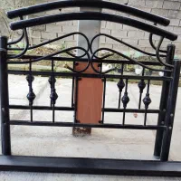 تخت خواب دونفره و یک  عدد تک نفره  همه فلزی|تخت و سرویس خواب|نوشهر, |دیوار