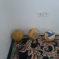 توپ فوتبال والیبال ووالیبال فوتبال