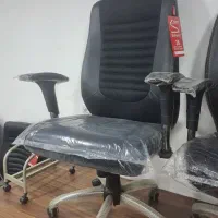 فروش صندلی مدیریتی و انتظاریک ماه خریداری شده|صندلی و نیمکت|همدان, |دیوار