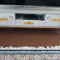Tv42سامسونگ ومیزTv