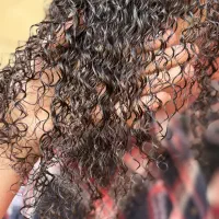 به مدل برای انجام فر مو و موخوره گیری  نیازمندم.