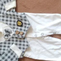 لباس سر همی  نوزادی  قیمتش۳۰۰ هزار