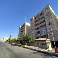 نما-سنگی-شهرکی-با-نگهبانی