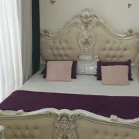 تخت، پاتختی، میزآرایش همراه صندلی، تشک طبی