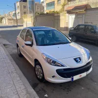 207 سقف شیشه ای سفید