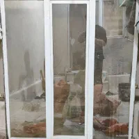 پنجره سه لنگه،یک لنگه بازشو